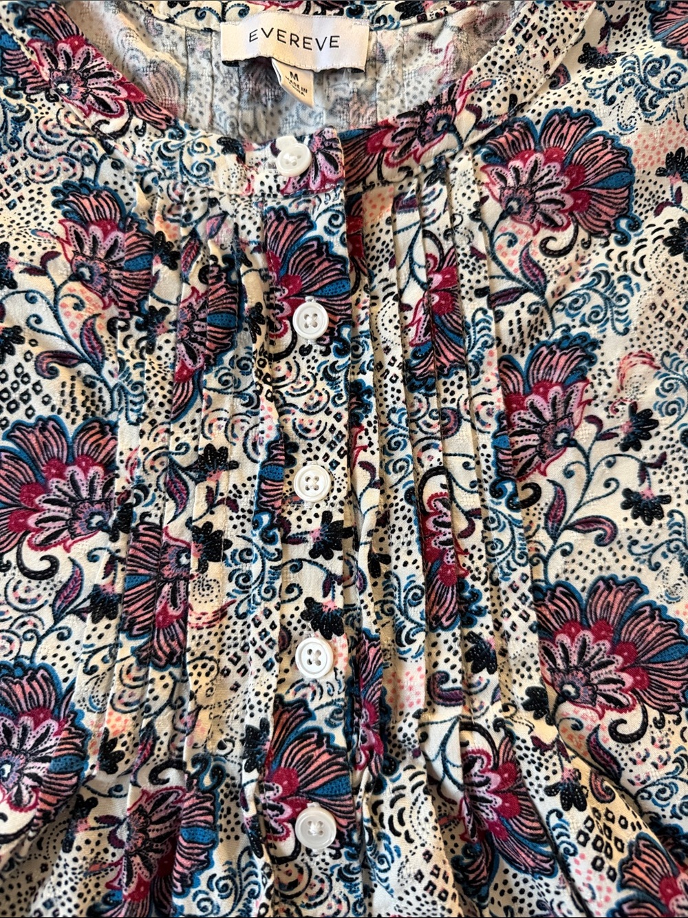 Evereve  floral peasant blouse size medium - Picture 10 of 10